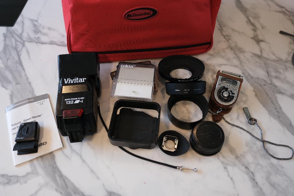 Verzameling camera accessoires & vintage fotografie spullen, Ophalen, Gebruikt, Compact, Overige Merken