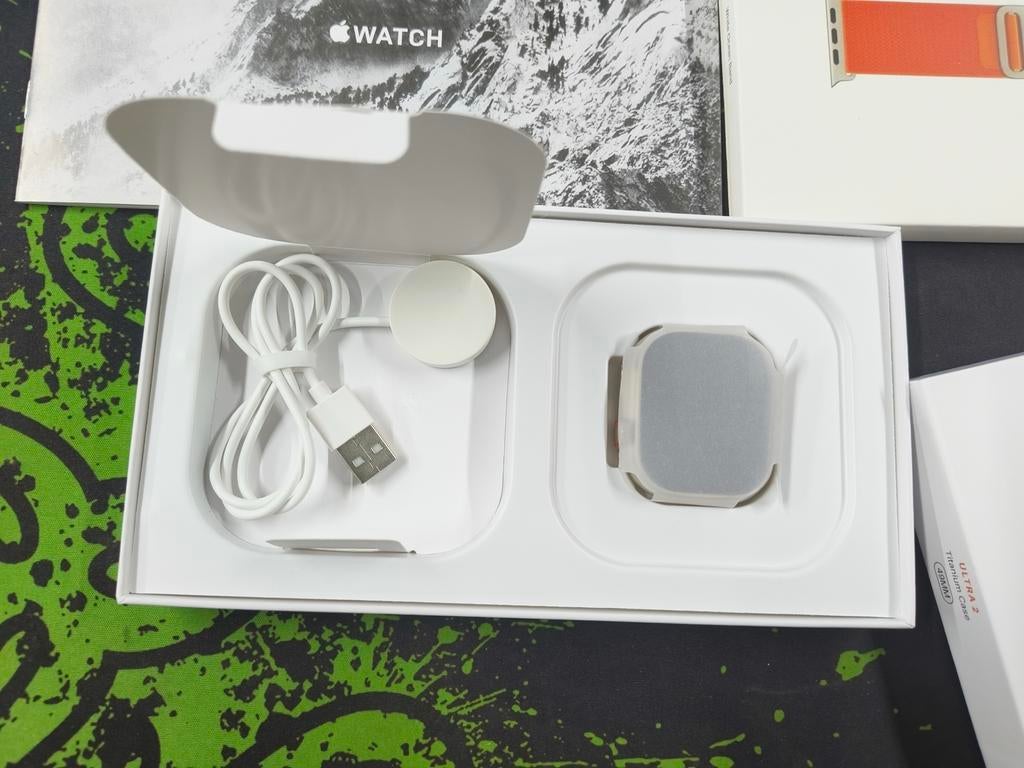 Apple Watch Ultra - Nieuw in doos met accessoires, Ophalen of Verzenden, Zo goed als nieuw