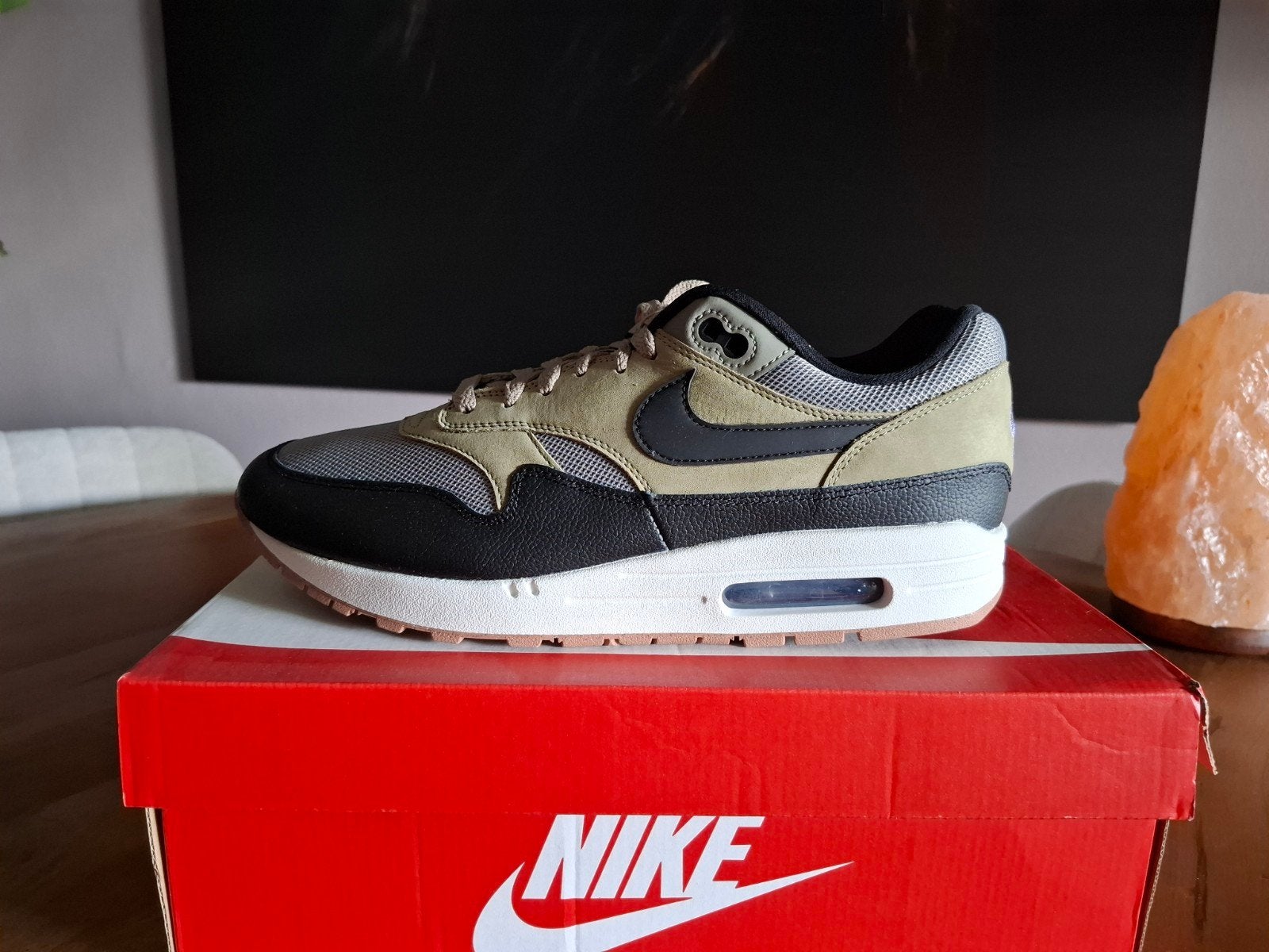 Nike air max 1 87 dark stucco black 45 11 170 euro, Kleding | Heren, Schoenen, Ophalen of Verzenden, Nieuw, Zwart