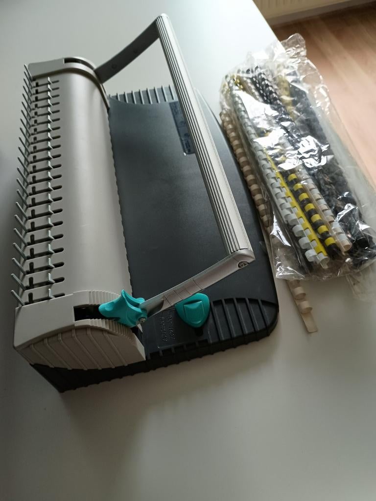 Inbindapparaat Hema/Pavo Smartmaster met bindringen, Ophalen of Verzenden, Zo goed als nieuw