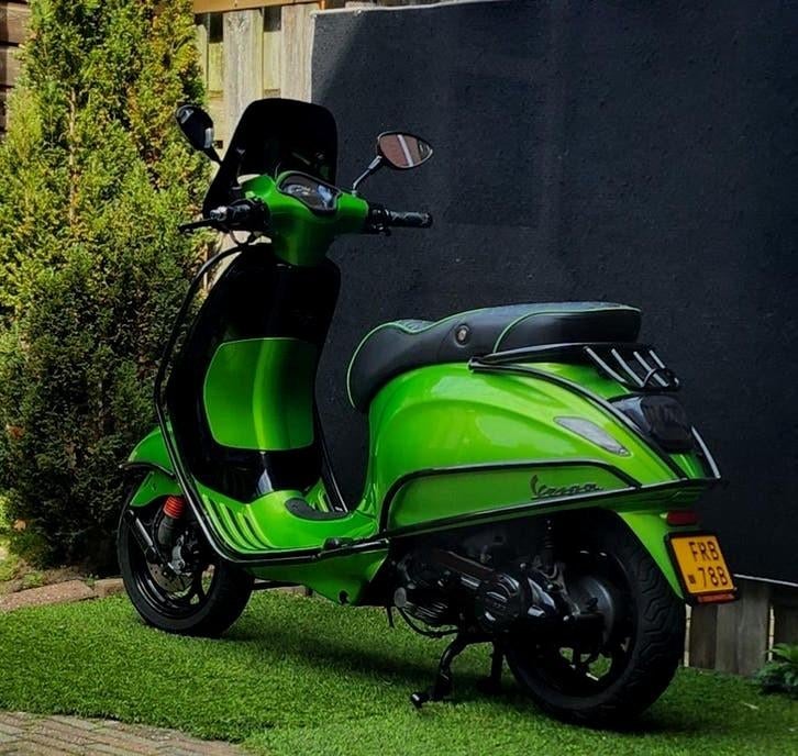 Vespa sprint S Full options Alarm Sip teller bouwjaar 2024, Ophalen, Maximaal 45 km/u, Vespa S, Zo goed als nieuw