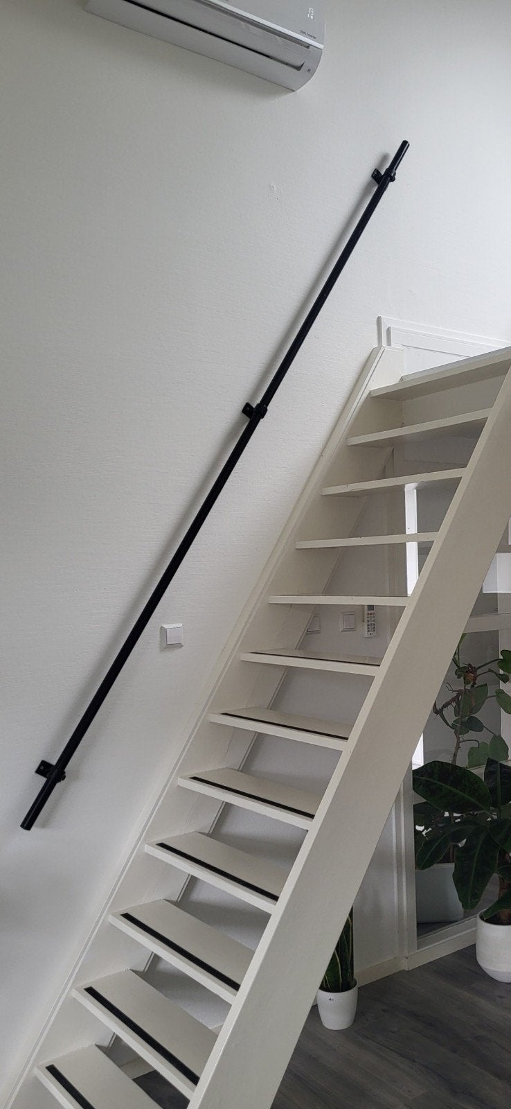 Zwarte stalen trapleuning 300 cm, Ophalen, Overige materialen, Gebruikt, Overige typen