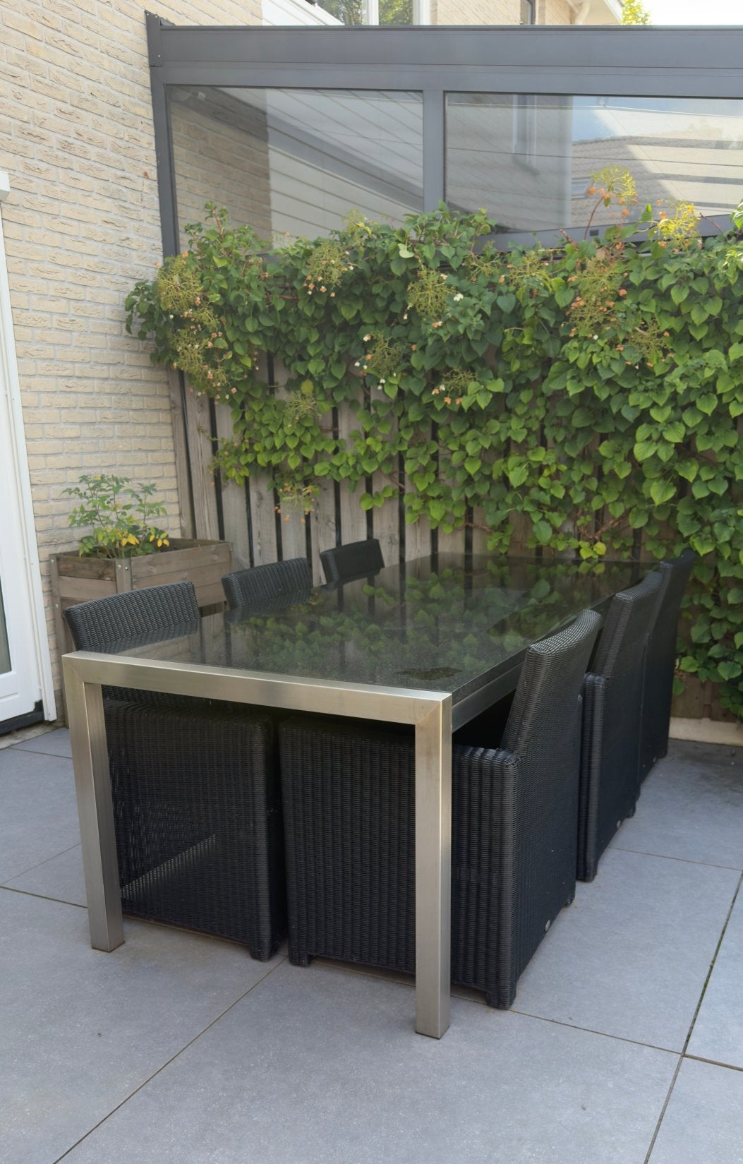Moderne wicker tuinset met natuursteen blad, 232x100 cm, Ophalen, Gebruikt, 6 zitplaatsen, Wicker