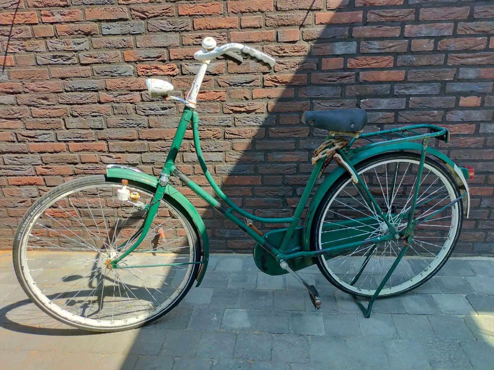 28 inch Omafiets - Klassieke Stijl, Fietsen en Brommers, Fietsen | Dames | Omafietsen, Ophalen, Gebruikt, Terugtraprem, Handrem