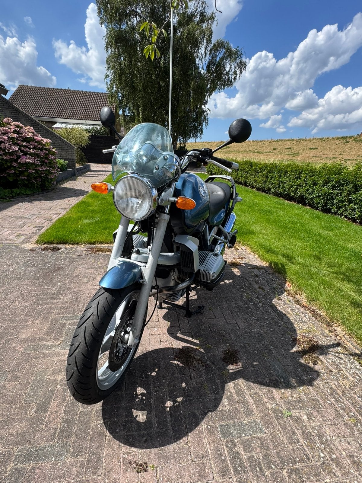 BMW R1100R nieuwe banden en 2250 euro beurt gehad, Motoren, Cardan-aandrijving, 2 cilinders, Motorrijbewijs A, Gebruikt