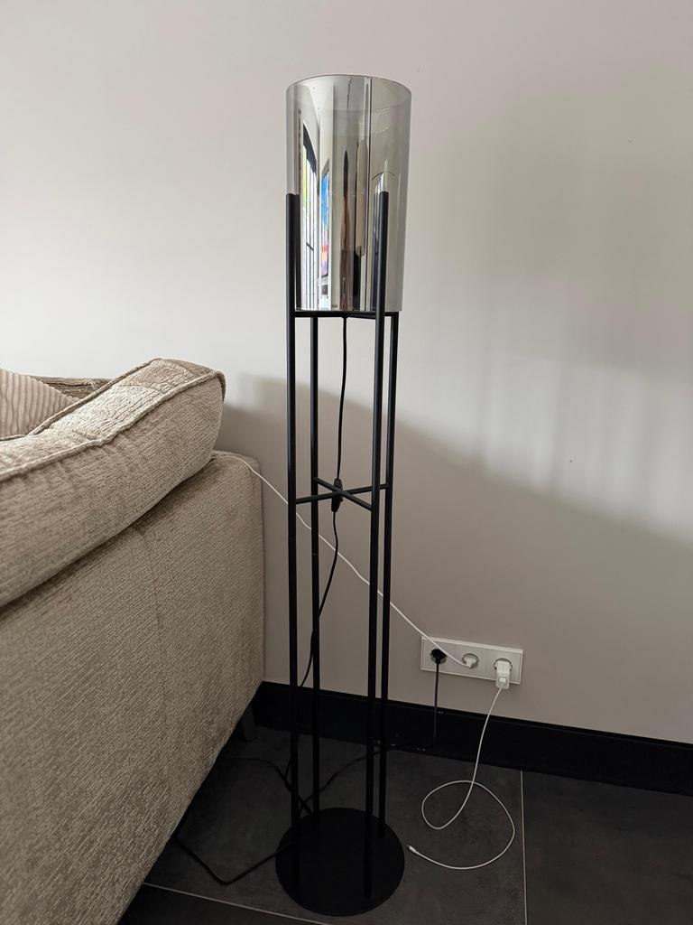 Vloerlamp met glazen kap, Ophalen, Zo goed als nieuw, Glas, 100 tot 150 cm