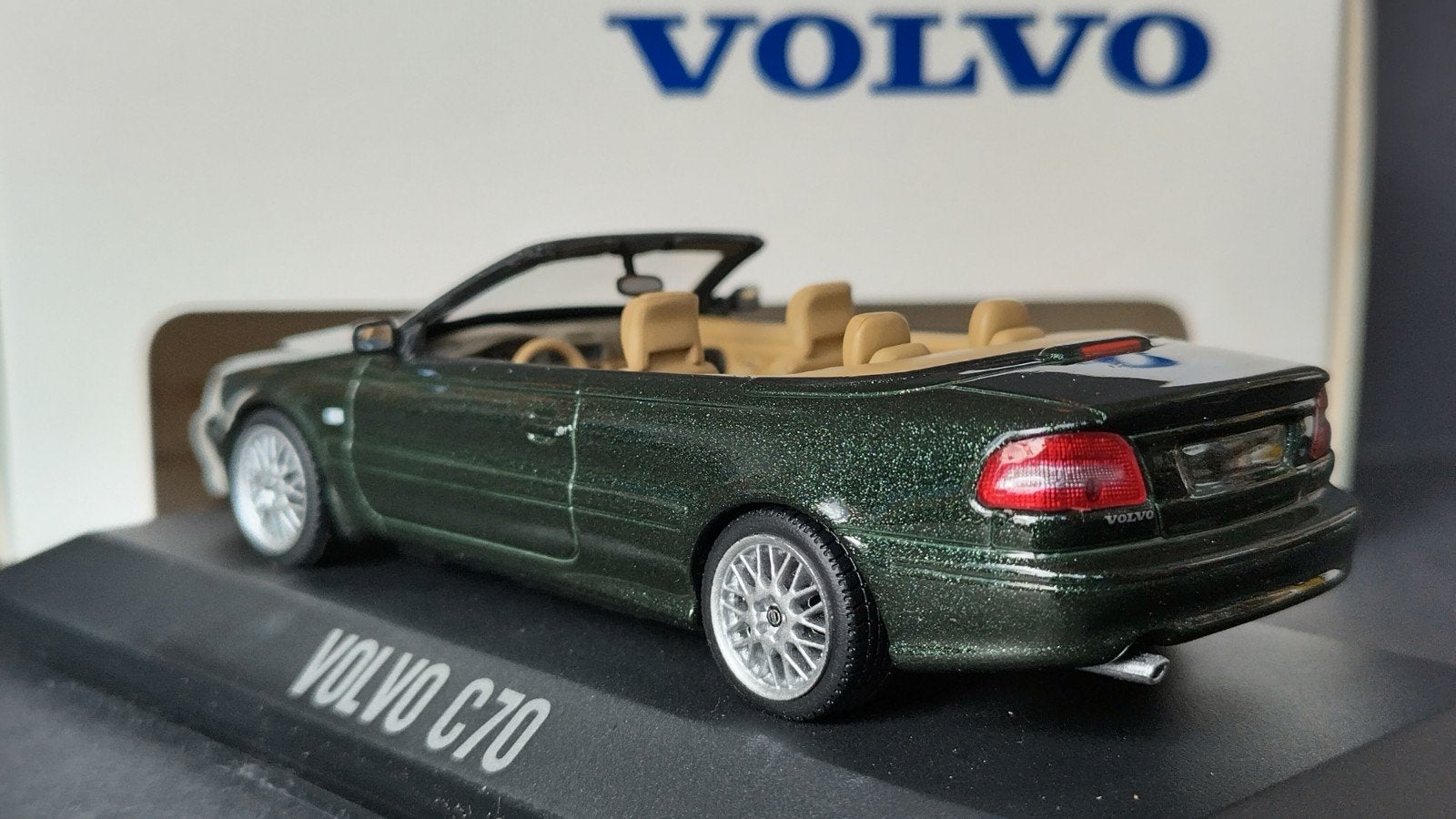 Volvo C70 Cabrio 1:43 Minichamps Pol, Auto, Verzenden, Pauls Model Art, Zo goed als nieuw