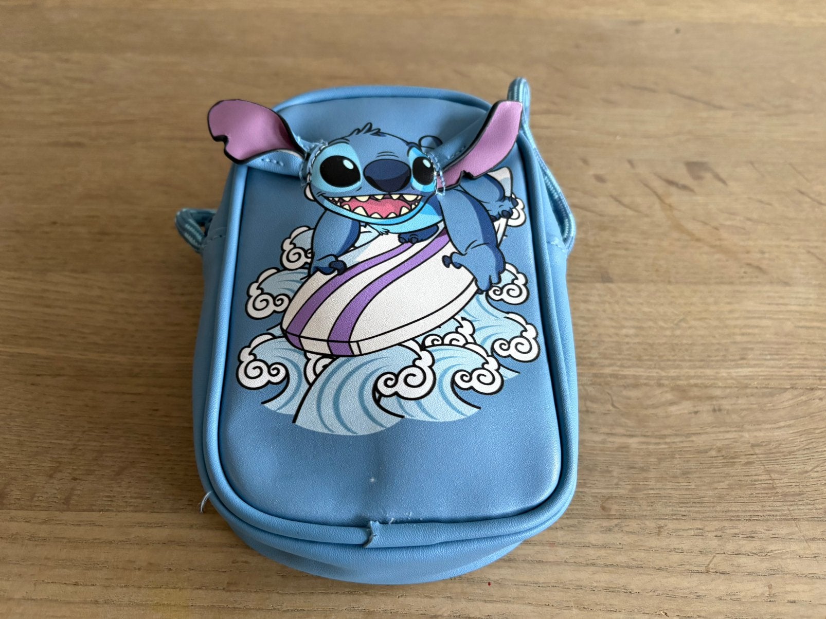 Schattig Lilo & Stitch tasje met oortjes die uitsteken, Ophalen of Verzenden, Overige figuren, Zo goed als nieuw, Tas, Koffer of Zak
