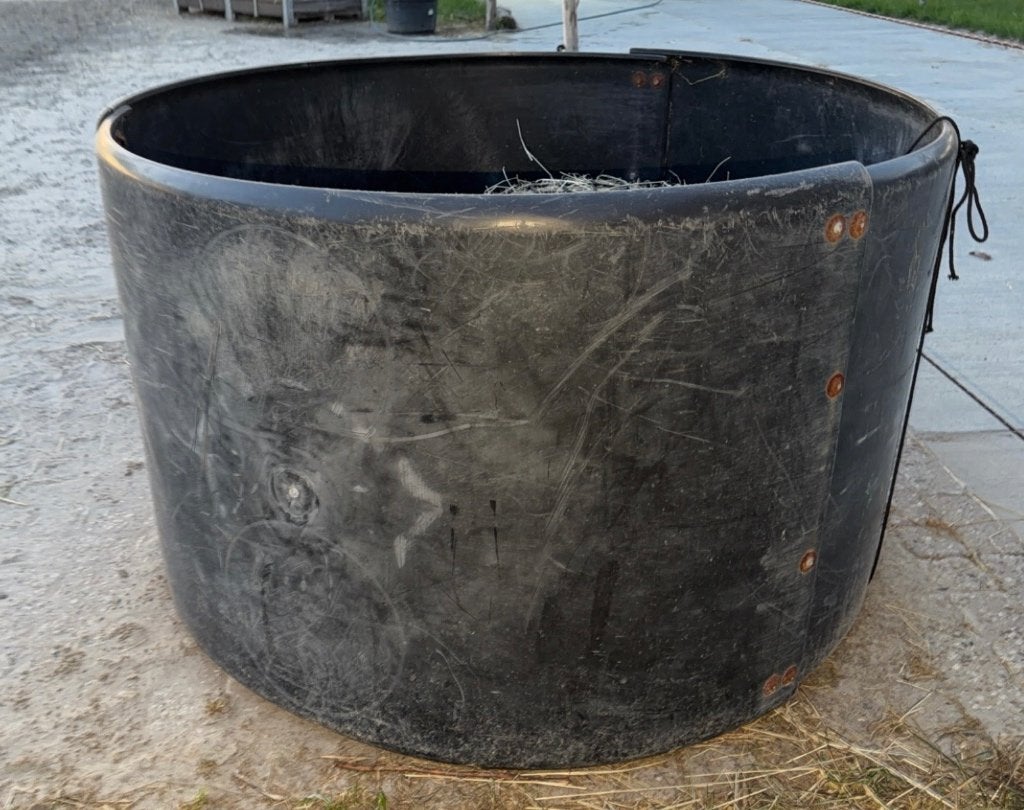 Hooiring met Slowfeeder deksel, Dieren en Toebehoren, 2 of 3 paarden of pony's