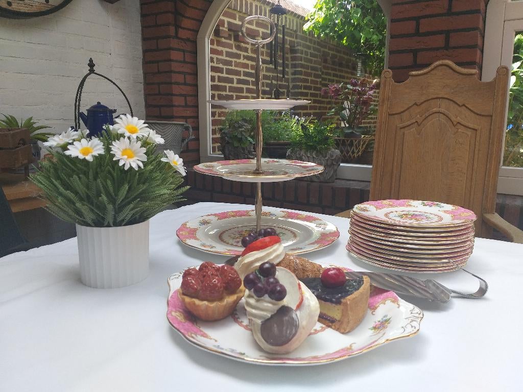 Servies Royal Albert England, Ophalen, Zo goed als nieuw, Bord(en), Overige stijlen