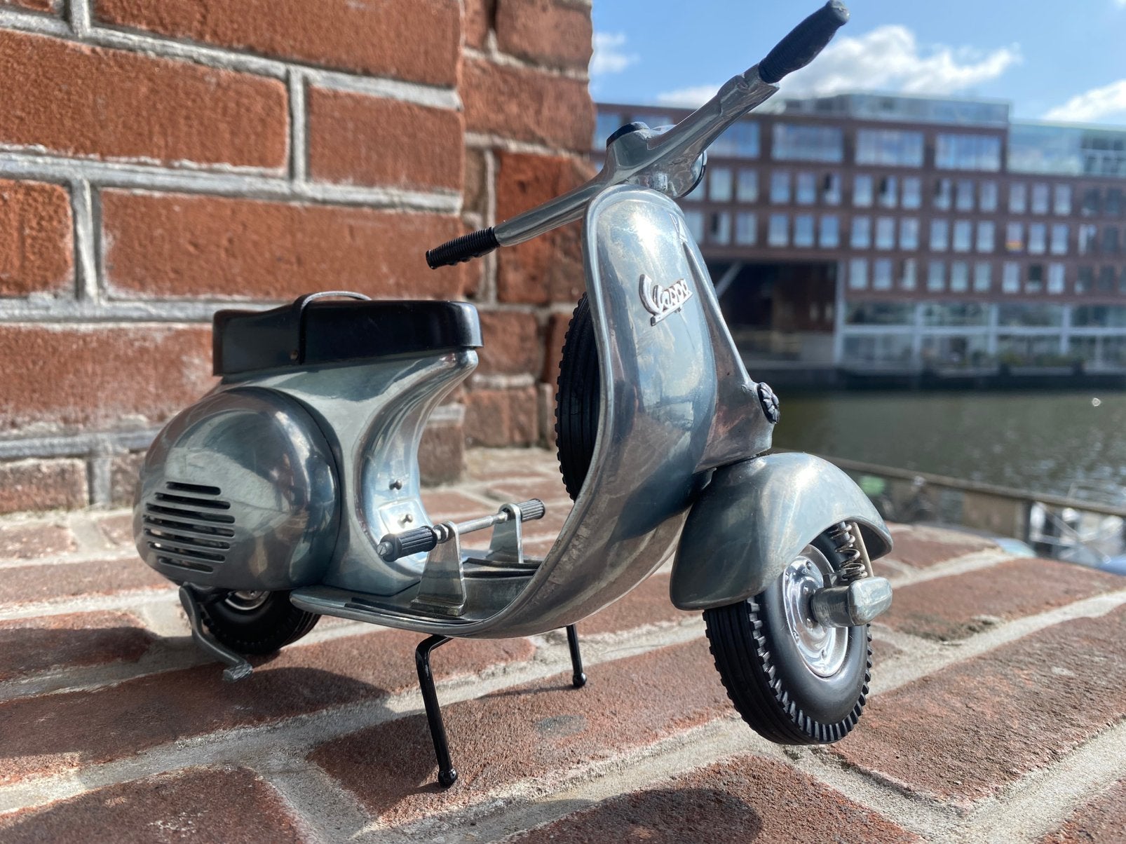 Zware metalen Vespa 150 cc, Ophalen of Verzenden, Zo goed als nieuw, Benzine