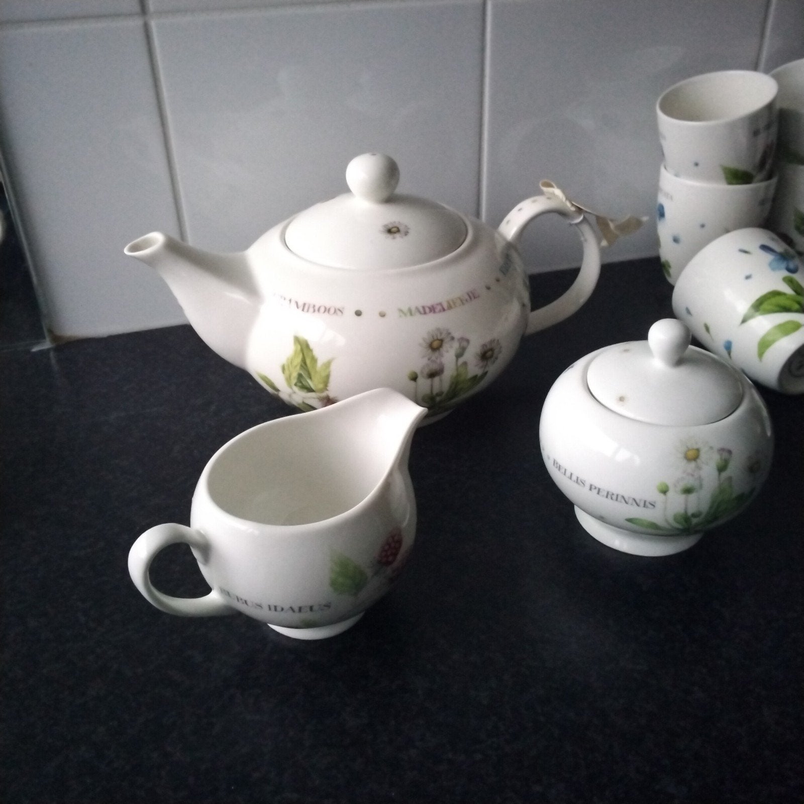 Marjolein bastin wildflowers  items, Huis en Inrichting, Keuken | Servies, Ophalen of Verzenden, Zo goed als nieuw, Overige stijlen