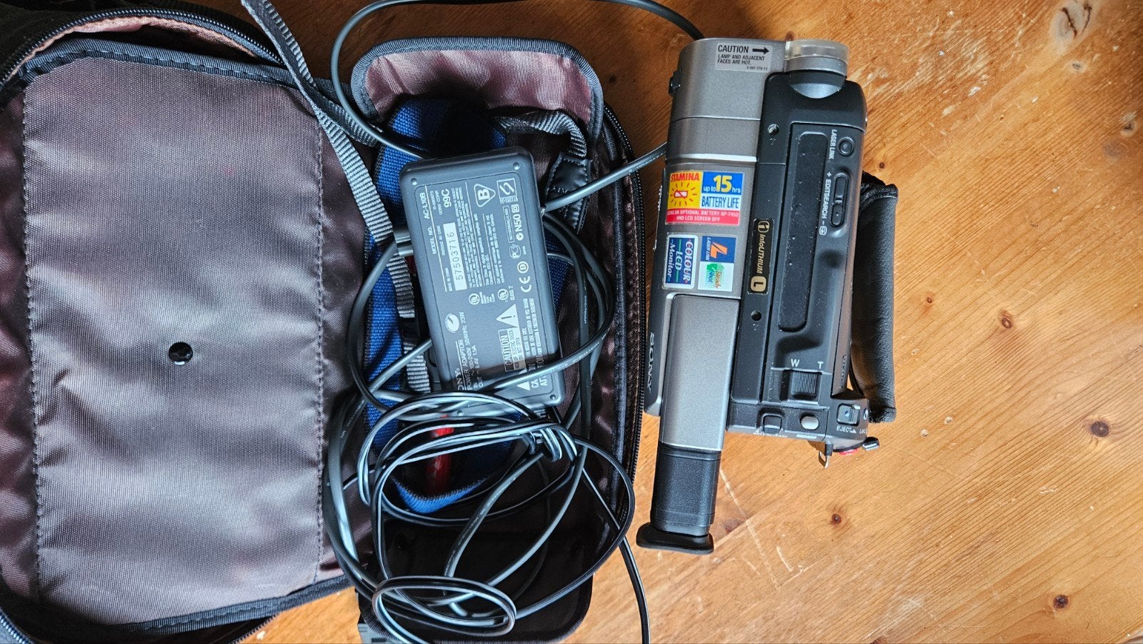 Sony CCD-TRV66E PAL Video Hi8 XR Camcorder met tas, Gebruikt, Overige soorten, Sony, Camera