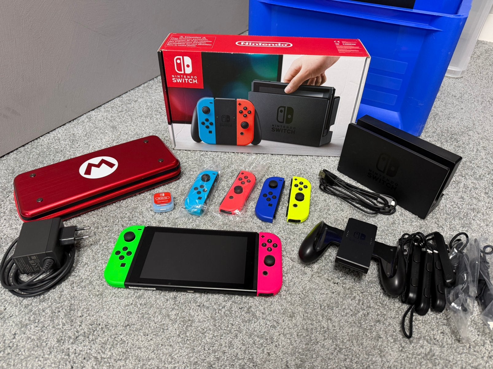 Nintendo Switch Original unpatched met 4 nieuwe Joy-Cons, Ophalen of Verzenden, Switch Original, Met 3 controllers of meer, Gebruikt