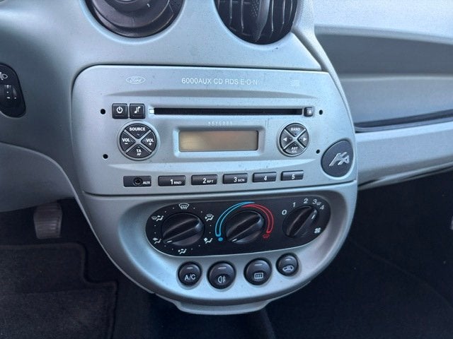 Ford Ka 1.3 Cool & Sound, '08, jaar apk ( met steekproef ) !, Auto's, Voorwielaandrijving, 1299 cc, Stof, Gebruikt