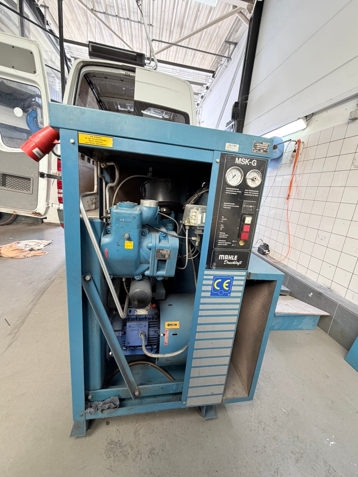 industriële schroefcompressor, 100 liter of meer, Ophalen, Zo goed als nieuw