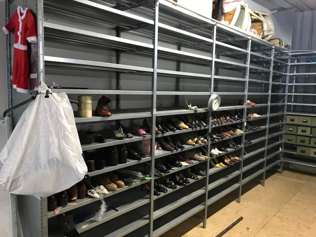 Stellingkast met bibliotheektrap - Ideaal voor opslag, Ophalen, Gebruikt