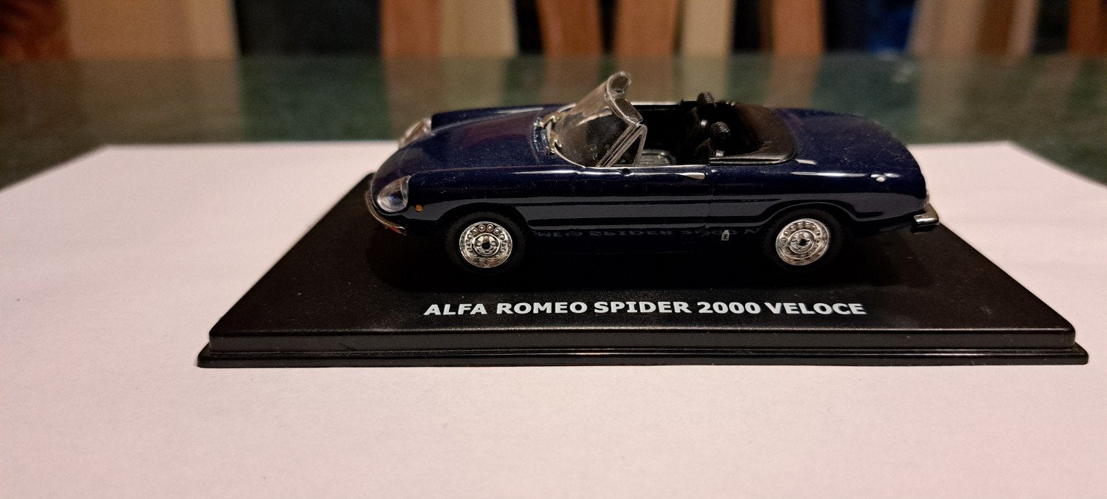 alfa romeo spider veloce 1:43, Ophalen of Verzenden, Auto, Overige merken