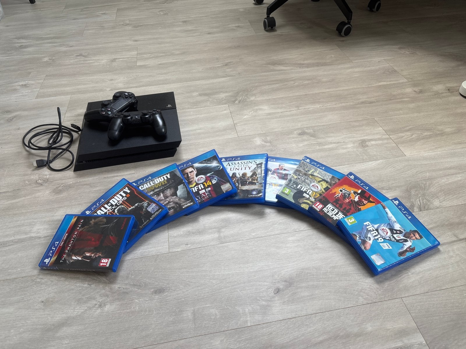 PlayStation 4 original met 2 controllers en 7 games, Spelcomputers en Games, Met 2 controllers, Ophalen of Verzenden, Original