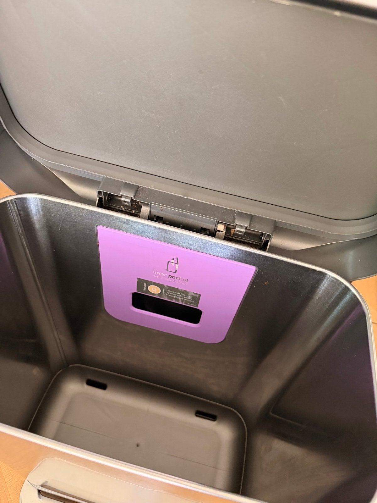 Simplehuman Pedaalemmer 55L - Liner Pocket RVS, Met pedaal, 40 liter of meer, Ophalen of Verzenden, Zo goed als nieuw