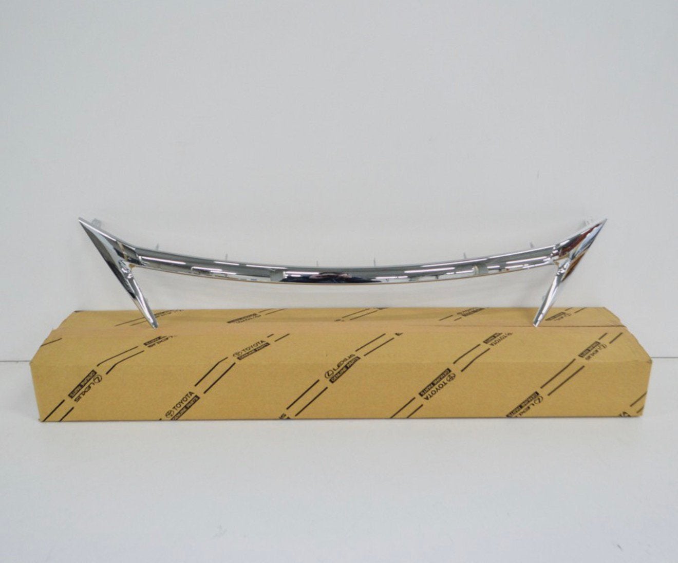 Lexus ct200h grill trim chrome, Ophalen, Voor, Nieuw, Lexus