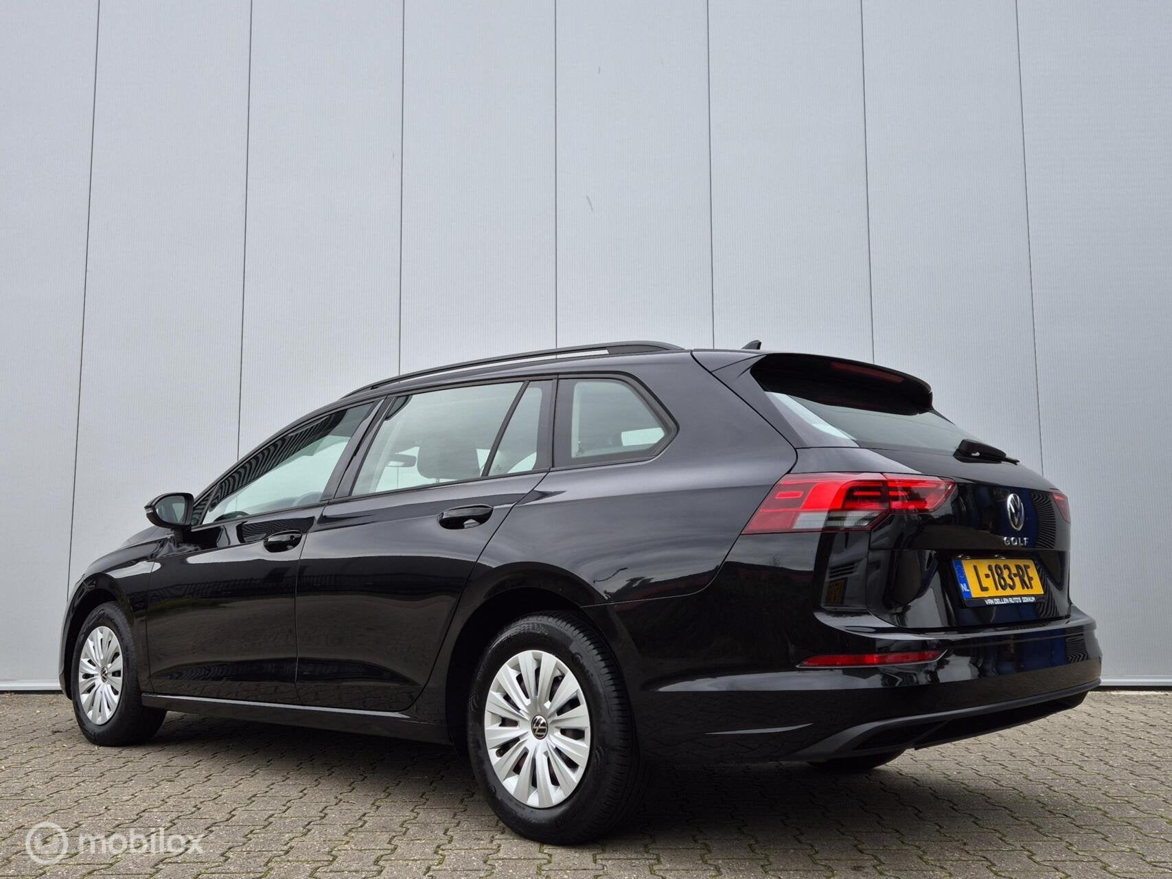 VOLKSWAGEN VARIANT 1.0 TSI/LED/CARPLAY/ADAPTIVE CRUISE/CLIMA, Voorwielaandrijving, Dealer onderhouden, Gebruikt, Euro 6