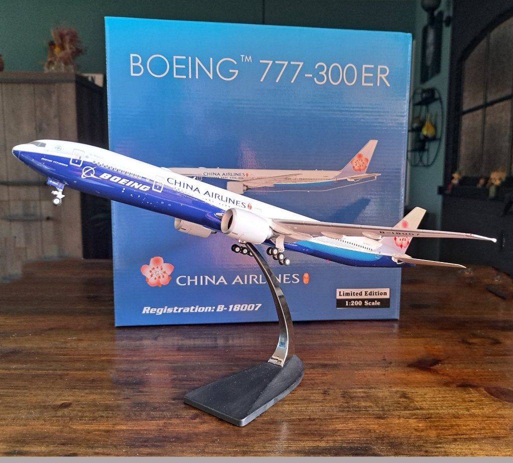 China Airlines  Boeing 777-309/ER, Verzamelen, Ophalen of Verzenden, Zo goed als nieuw, Schaalmodel