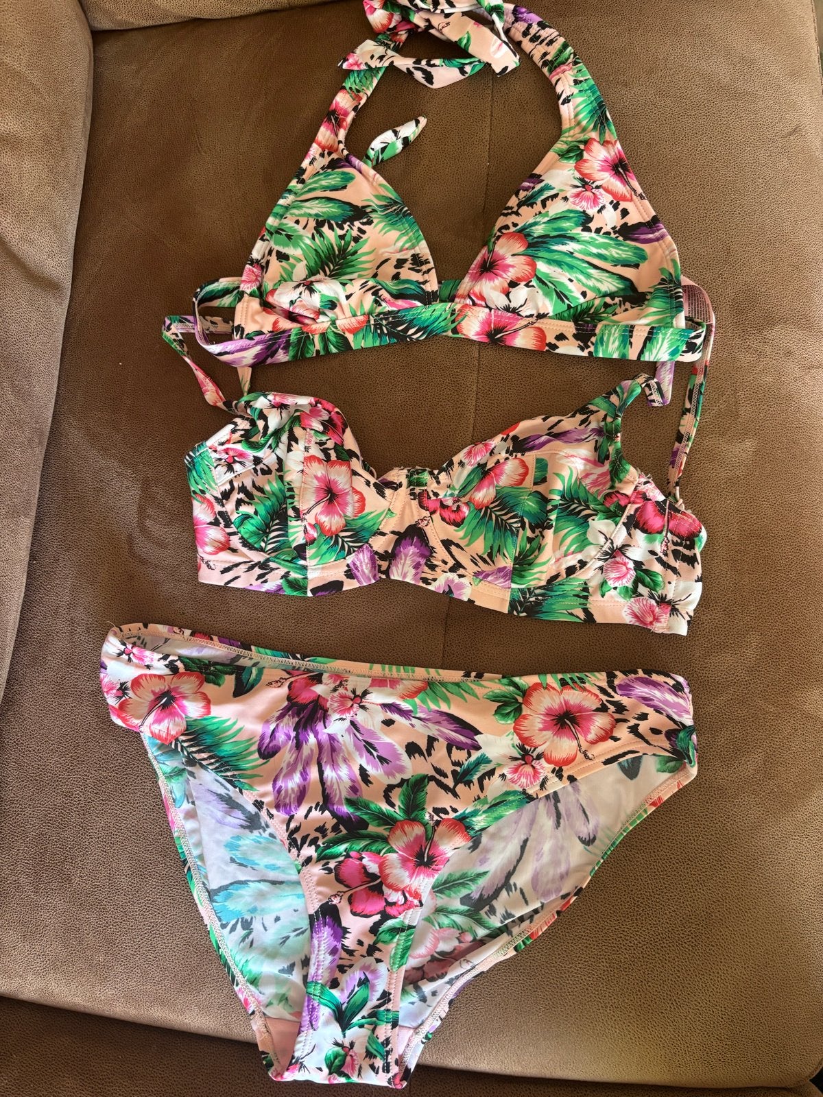 Nieuw Hunkemöller bikini met 2 tops M/75C, Kleding | Dames, Ophalen of Verzenden, Nieuw, Meerkleurig, Bikini