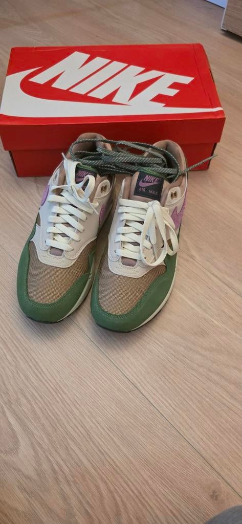 Nike AM1 Treeline - Nieuw en ongedragen mt 8.5 42, Kleding | Heren, Schoenen, Ophalen of Verzenden