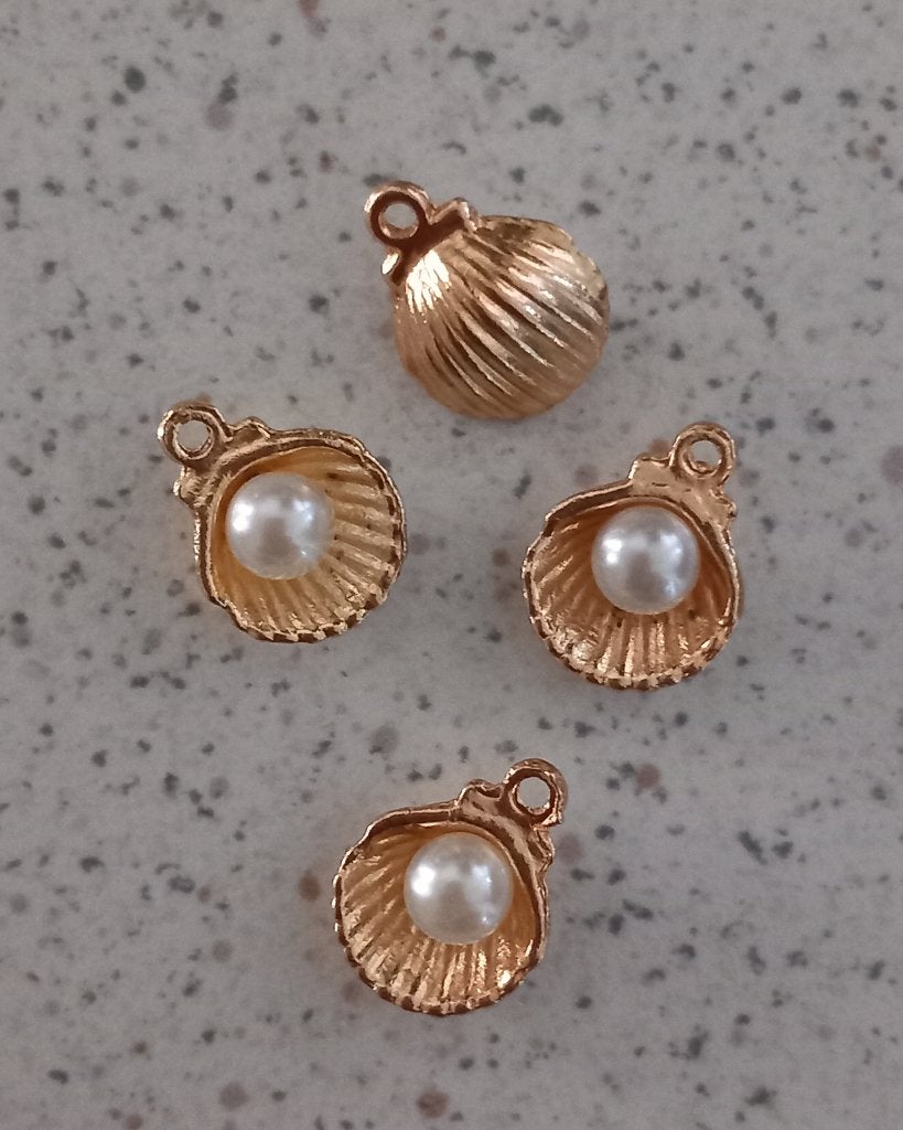 Schelp bedel met parel metalen bedels, Ophalen of Verzenden, Nieuw, Bedel