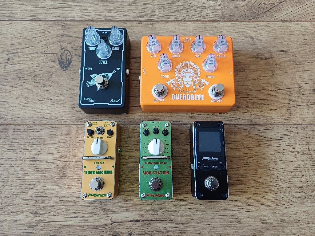 Goedkope effectpedalen van Aroma, Belcat en Caline, Ophalen, Nieuw, Multi-effect