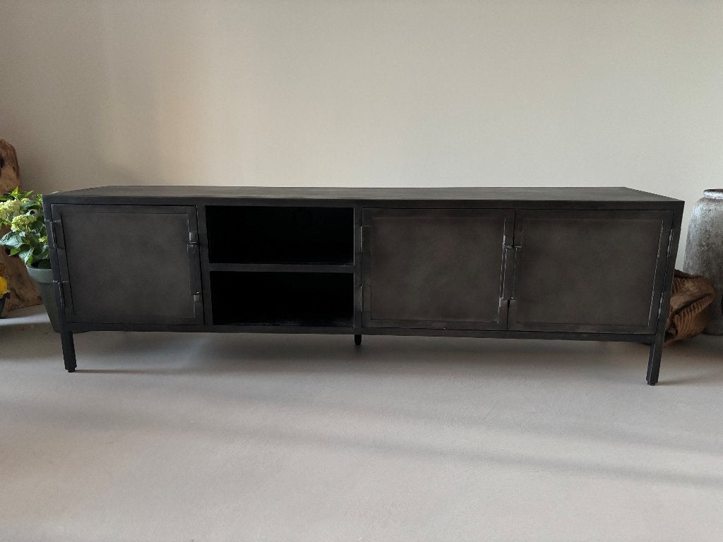 Industriële TV-Meubel van metaal, Ophalen, 150 tot 200 cm, Zo goed als nieuw, Minder dan 100 cm