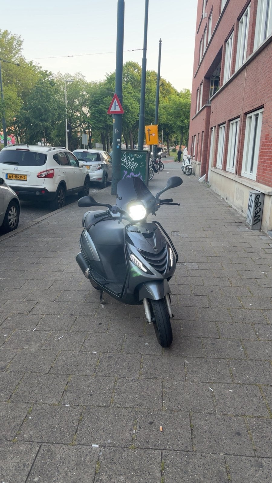 Zip 50cc bj 2022, Maximaal 45 km/u, Zip, Ophalen of Verzenden, Zo goed als nieuw