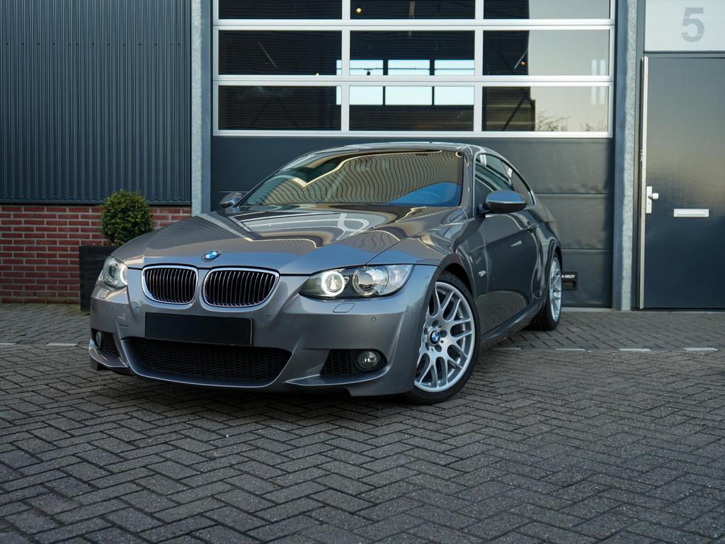 BMW 3-serie Coupé 335i Executive, Auto's, BMW, Automaat, Achterwielaandrijving, Gebruikt, 4 stoelen