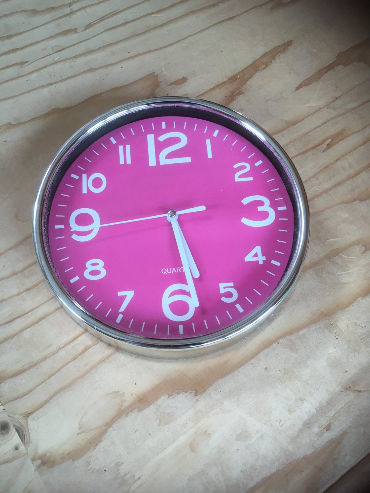 Leuke roze klok voor meidenkamer, Ophalen of Verzenden, Gebruikt, Klok