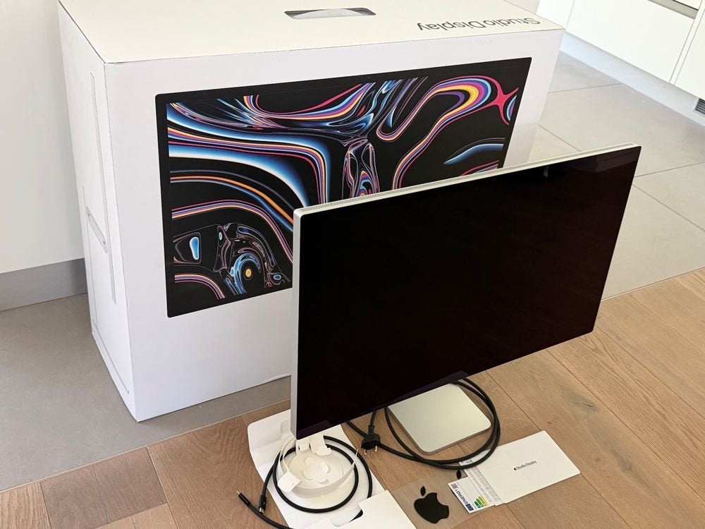 Apple Studio Display 27-inch | hoogte verstelbare standaard, Computers en Software, Monitoren, Zo goed als nieuw, 60 Hz of minder