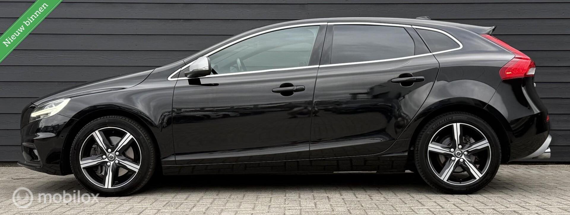 Volvo V40