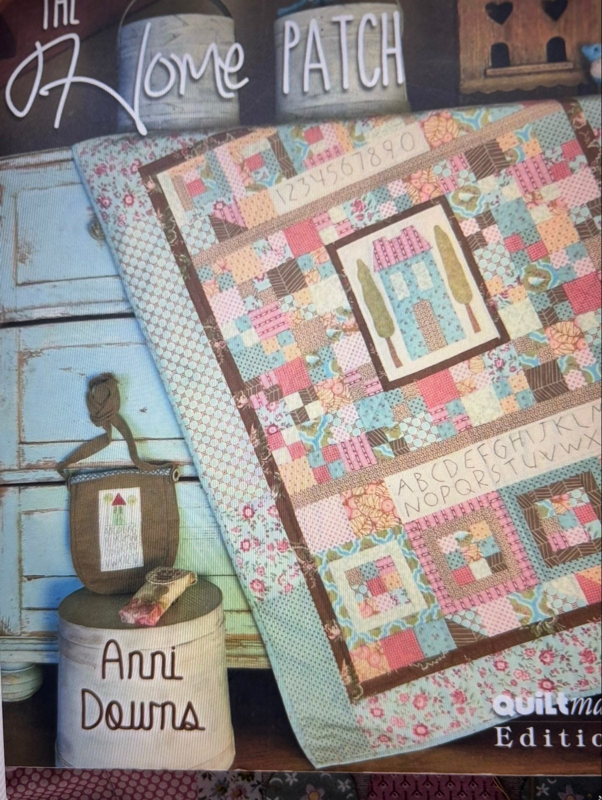 GEZOCHT: The Home Patch van Anni Downs - Quiltboek, Ophalen of Verzenden, Gelezen, Borduren en Naaien