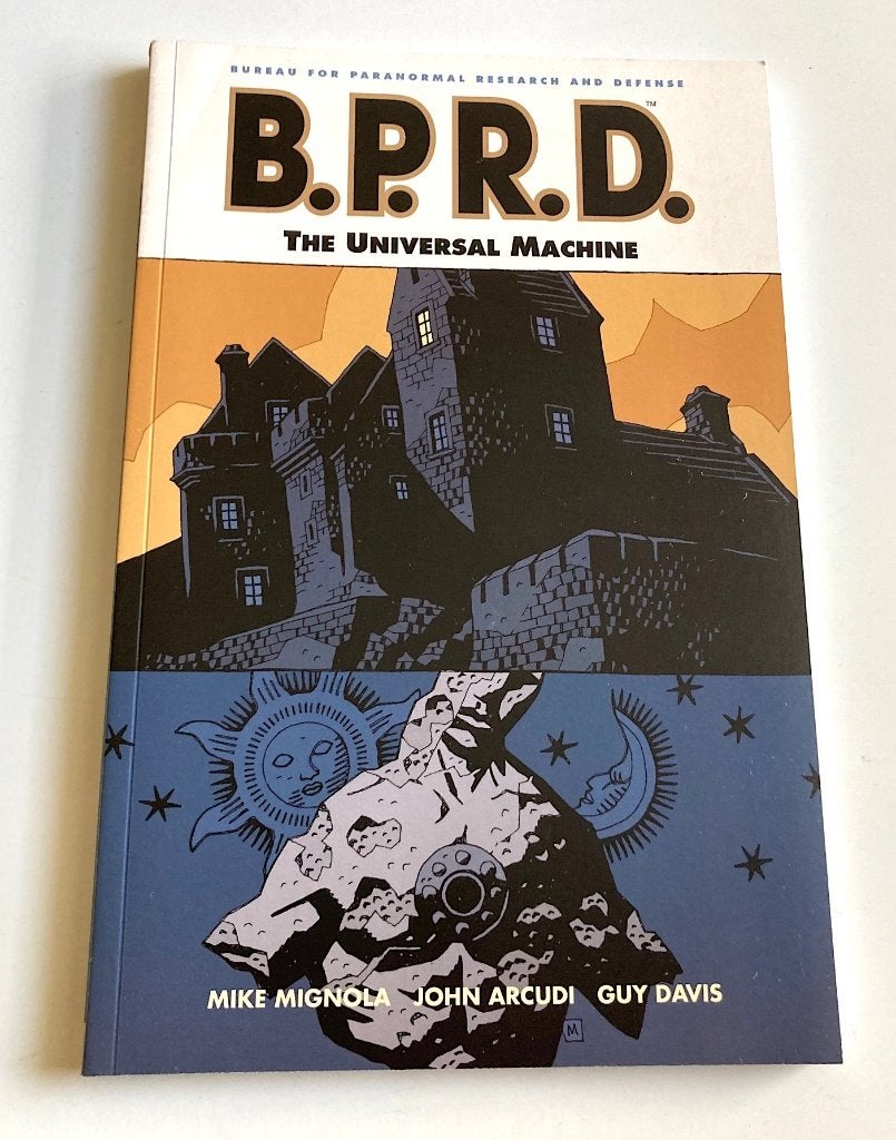 BPRD: The Universal Machine TPB (Dark Horse Comics), Amerika, Mike Mignola, Zo goed als nieuw, Ophalen