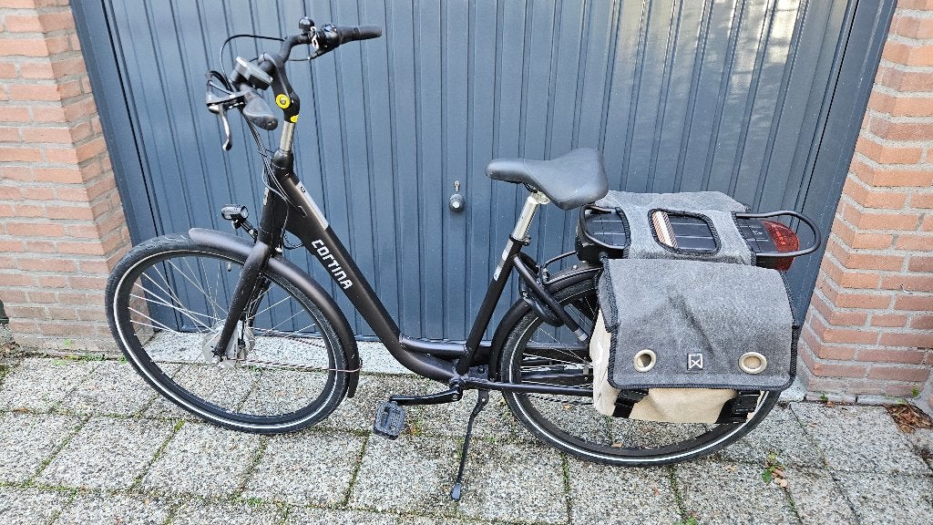 Cortina E-Yoya Goede staat 7v D50 400Wh accu Juli 2019, Ophalen, Gebruikt, 47 tot 51 cm, Cortina