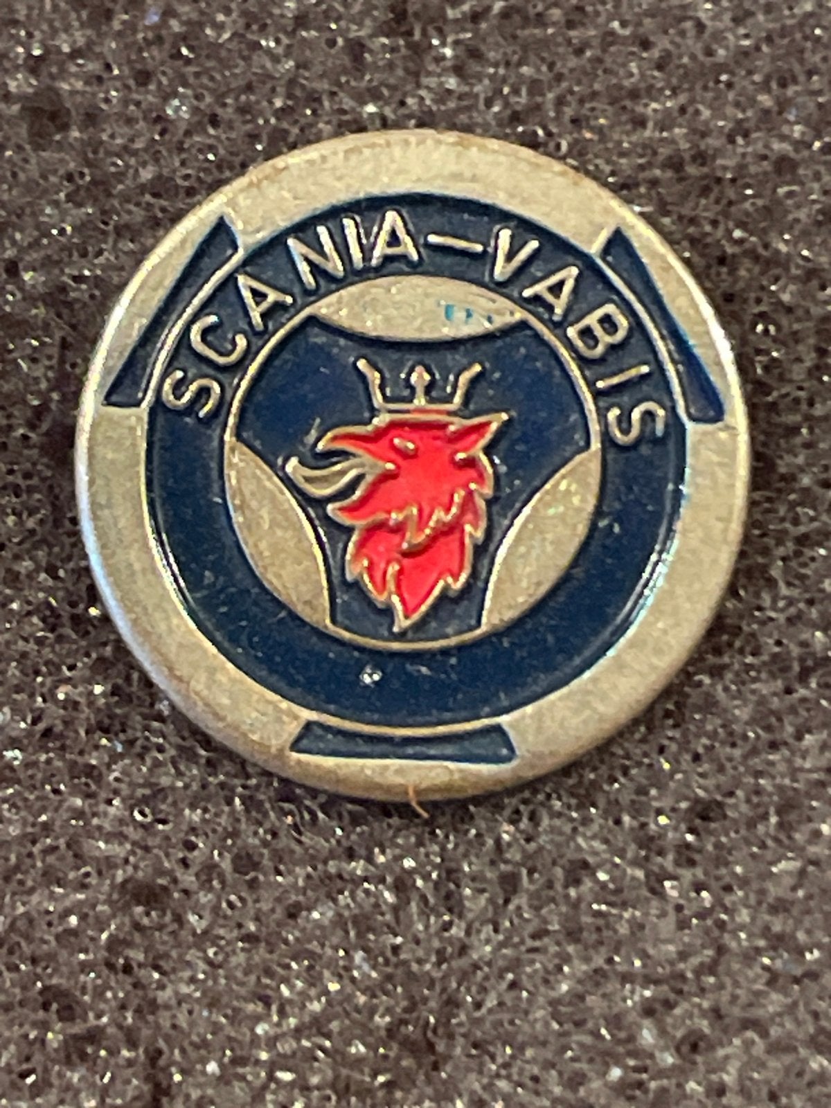 Vintage Scania-Vabis Pin/Badge, Ophalen of Verzenden, Gebruikt, Auto's