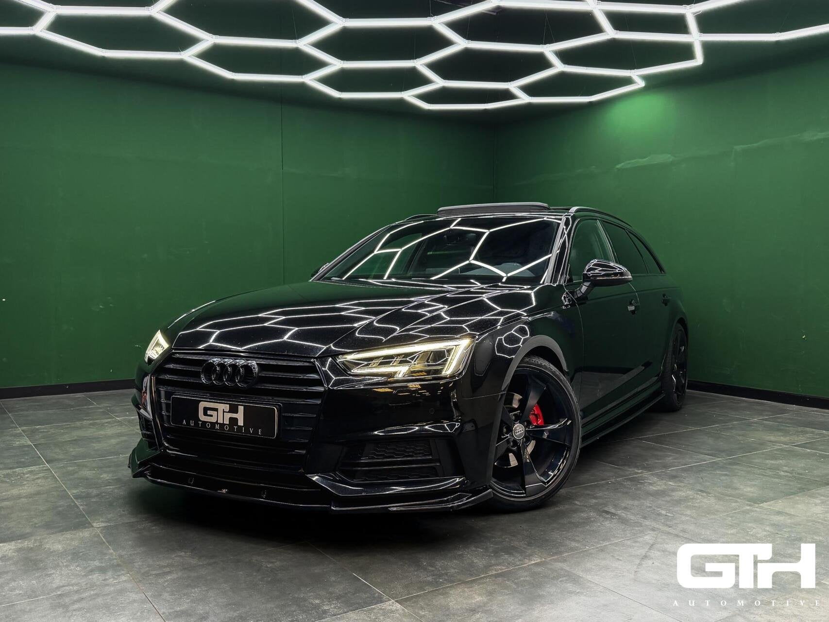 Audi A4 Avant 2.0 TFSI S-Line B&O | Carplay | Keyless | Pano, Auto's, Audi, 1984 cc, 1435 kg, A4, Zwart