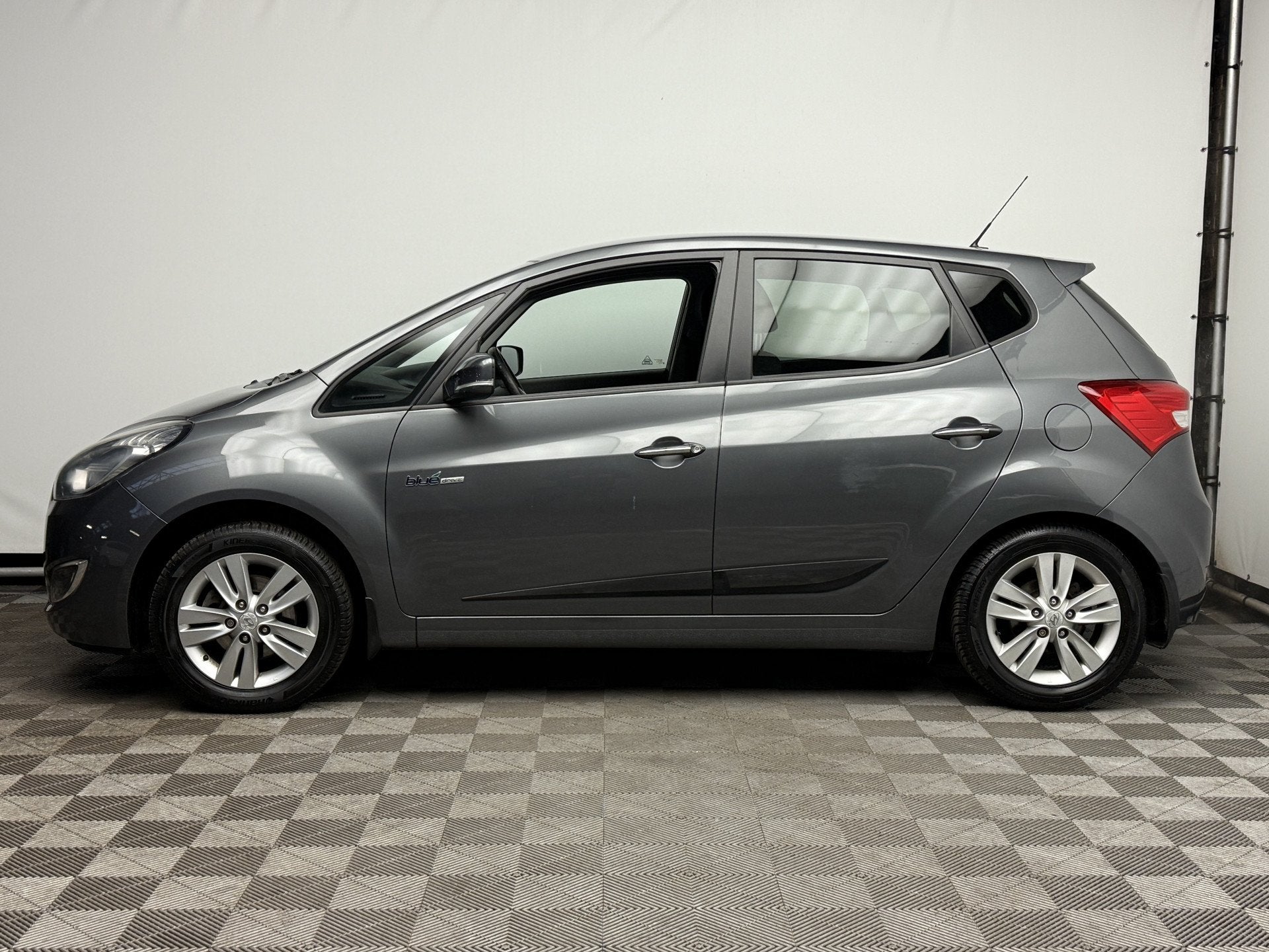 Hyundai ix20 1.6i i-Vision ECC Trekhaak NL Auto (bj 2010), Auto's, Voorwielaandrijving, Stof, Gebruikt, 4 cilinders