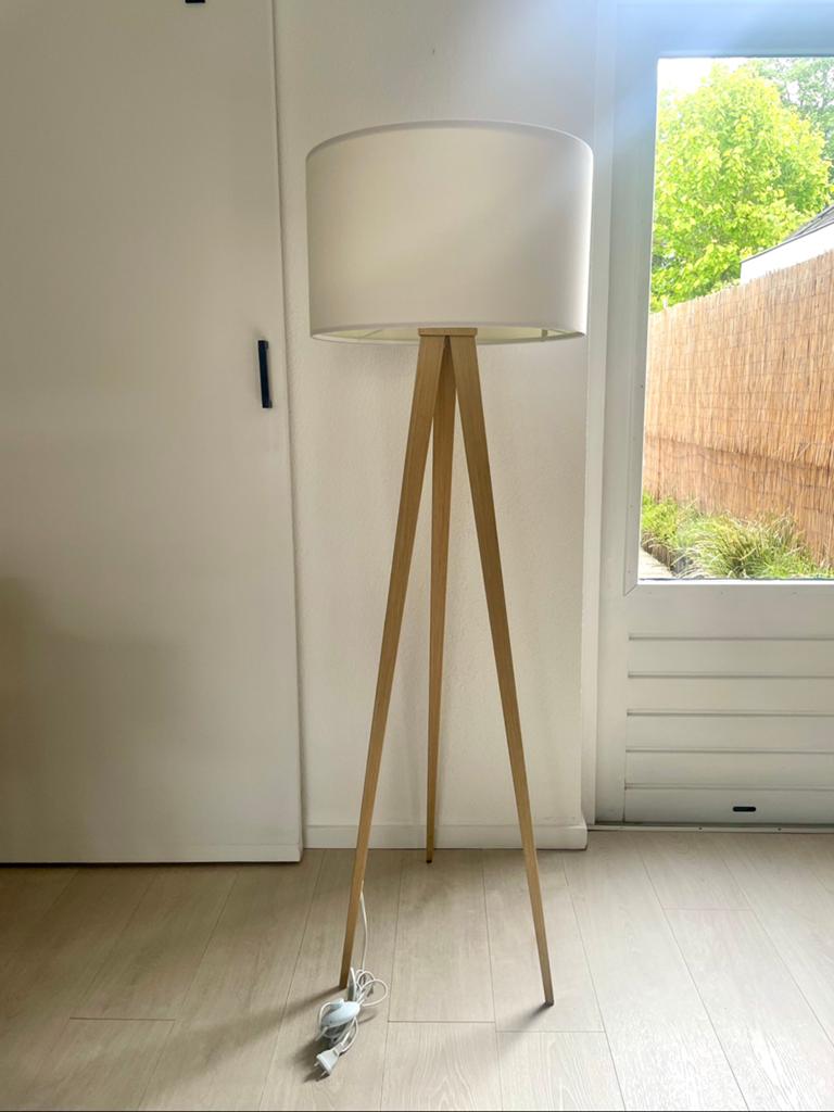 Zuiver Tripod Vloerlamp, Huis en Inrichting, Lampen | Vloerlampen, Ophalen, Zo goed als nieuw, Hout, 100 tot 150 cm