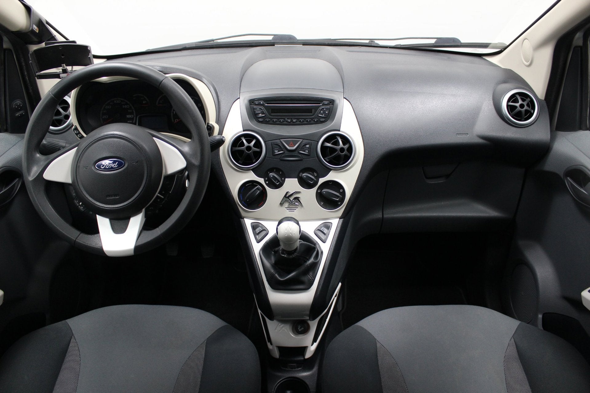 Ford Ka 1.2 Titanium X | Airco | Parelmoer | Parkeersensoren, Auto's, Voorwielaandrijving, Gebruikt, 4 cilinders, 4 stoelen