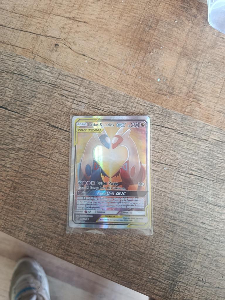 Latias & Latios GX Tag Team Pokémon Kaart, Ophalen of Verzenden, Zo goed als nieuw, Losse kaart, Foil