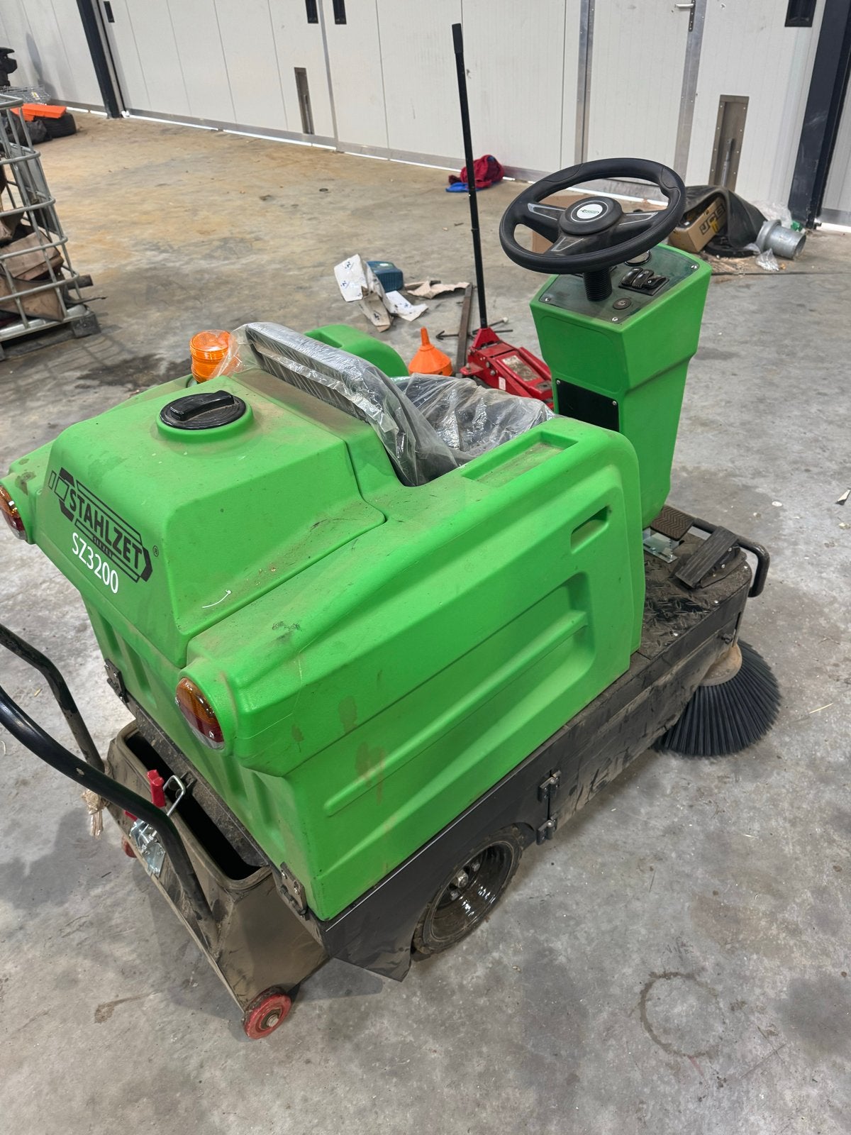 Stahlzet SZ3200 Veegmachine - Zo goed als nieuw, Ophalen, Zo goed als nieuw