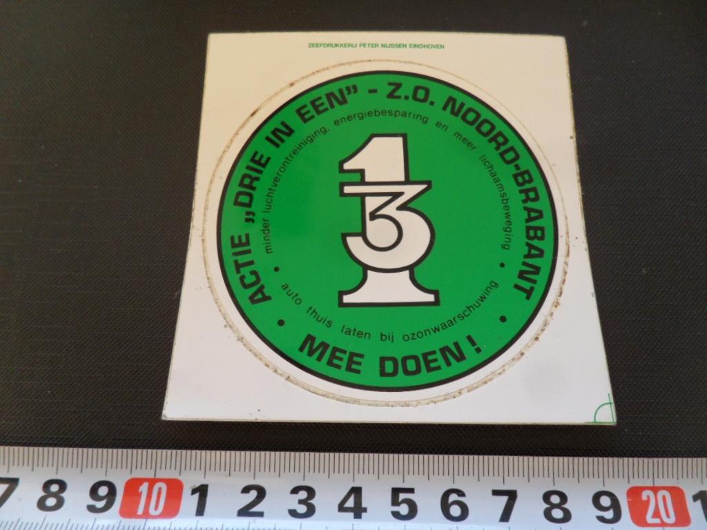 sticker Actie drie in een z.o. Noord - Brabant, Ophalen, Zo goed als nieuw