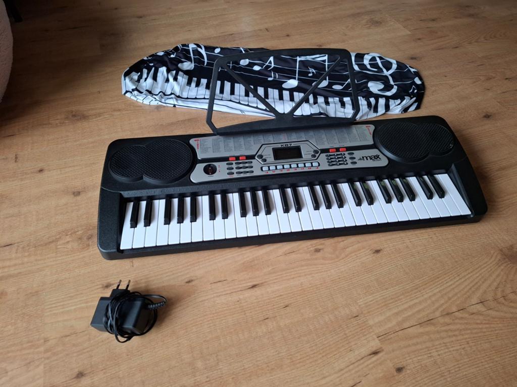MAX KB7 Keyboard met 61 toetsen en hoes, Ophalen of Verzenden, Zo goed als nieuw, 61 toetsen, Overige merken