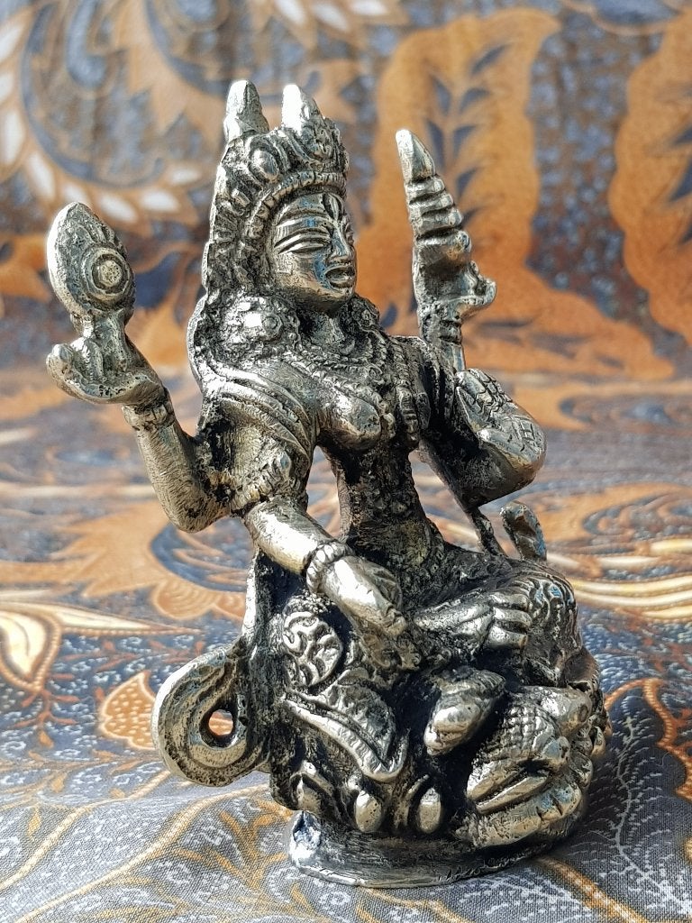 Mooi zwaar oud Oosters tempelbeeldje van brons 9,7 cm., Zilver, Handgemaakt, India, Ophalen of Verzenden
